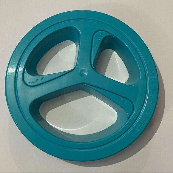 Blue Portion Control Food Divider - Picture 2 of 6